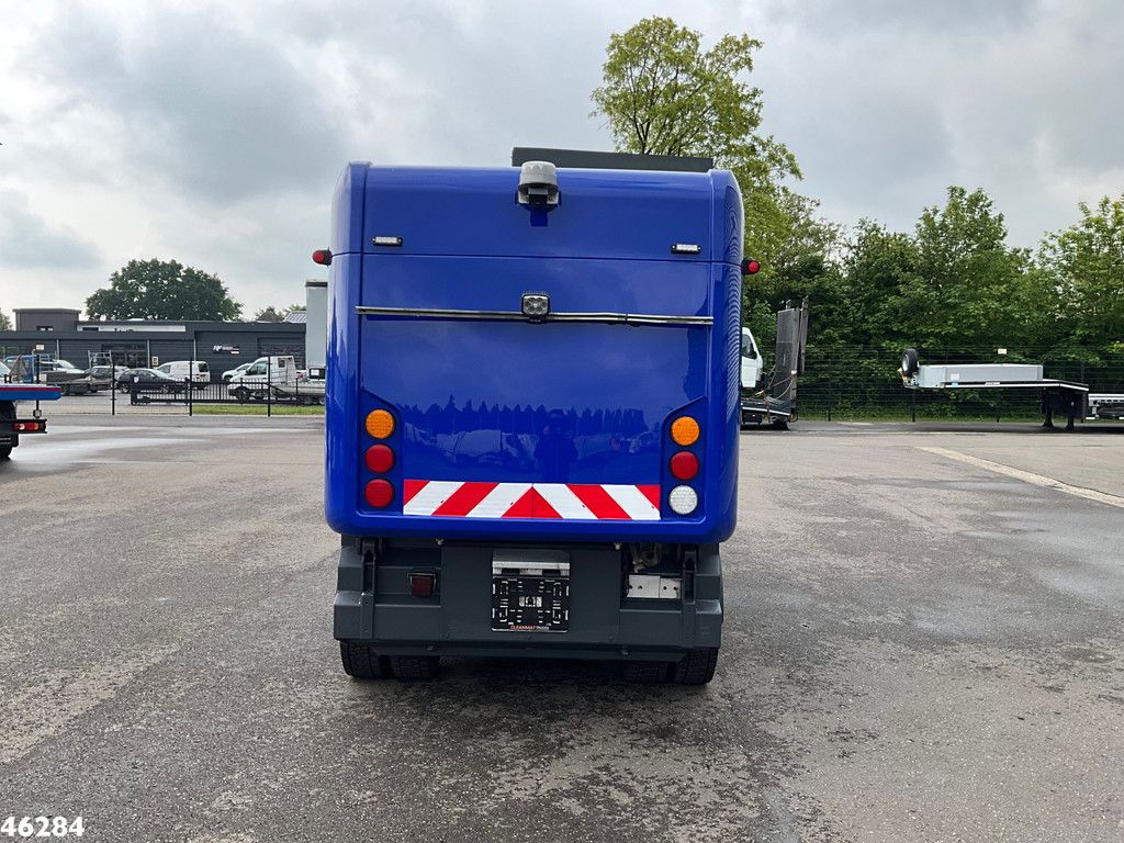 RAVO 560 with 3-rd brush