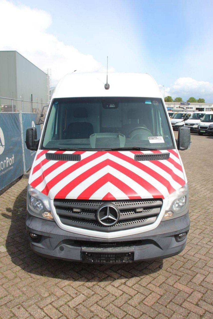Mercedes-Benz Sprinter Diesel Van