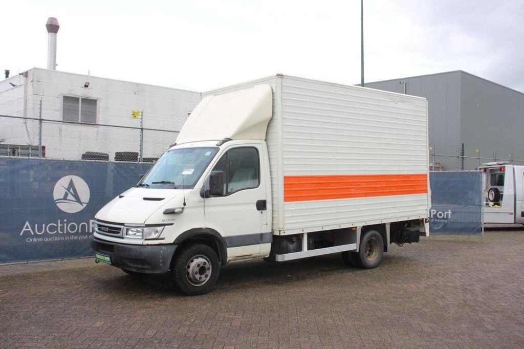 Box truck Iveco Daily 65C17 HPT Diesel 166hp
