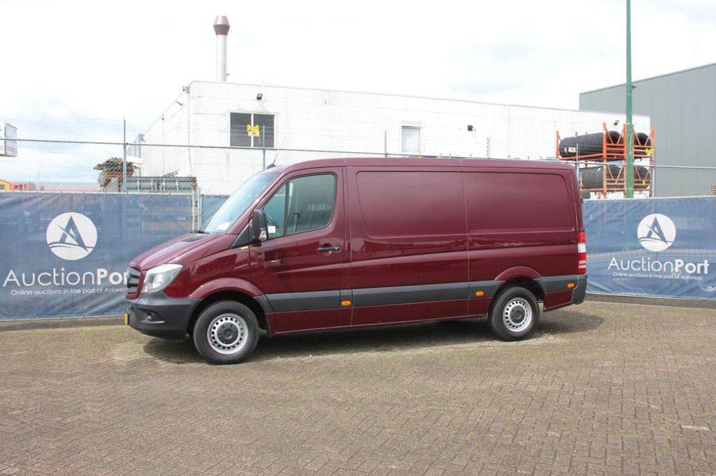 Mercedes-Benz Sprinter 210 CDI Diesel 95hp Van 2016