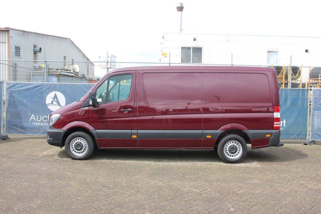 Mercedes-Benz Sprinter 210 CDI Diesel 95hp Van 2016