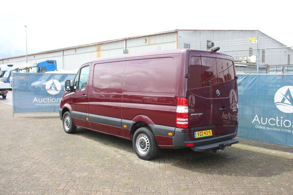 Mercedes-Benz Sprinter 210 CDI Diesel 95hp Van 2016