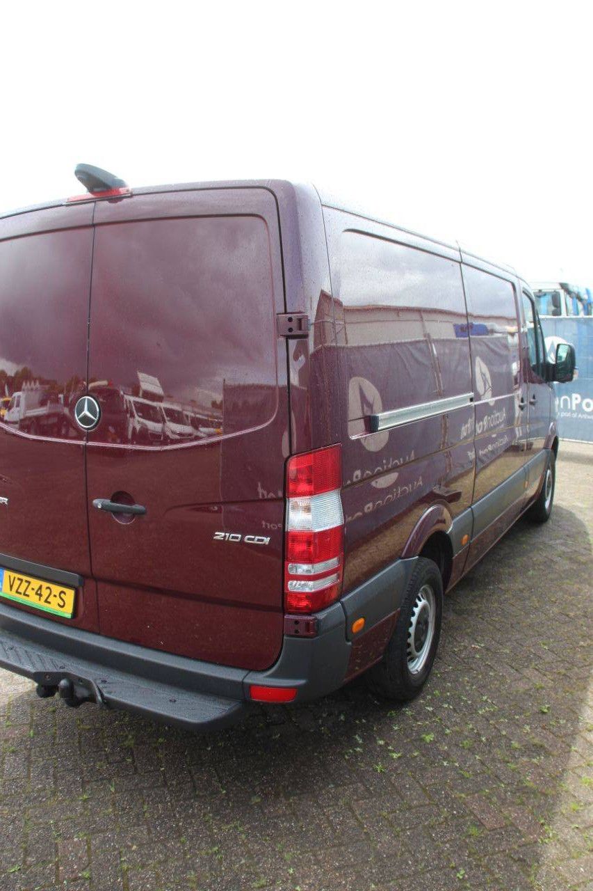 Mercedes-Benz Sprinter 210 CDI Diesel 95hp Van 2016
