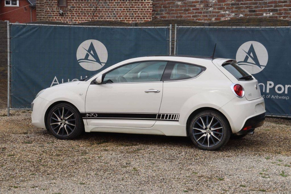 Passenger car Alfa Romeo Mito Petrol 2013 (Margin)