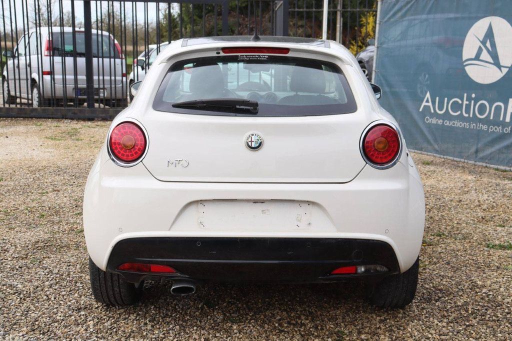 Passenger car Alfa Romeo Mito Petrol 2013 (Margin)