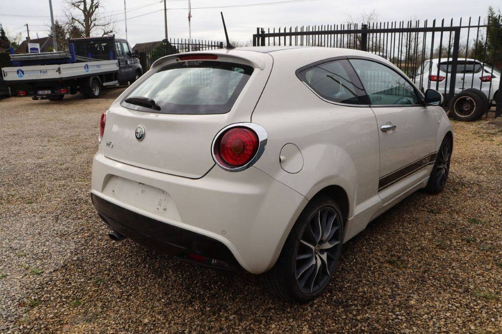 Passenger car Alfa Romeo Mito Petrol 2013 (Margin)