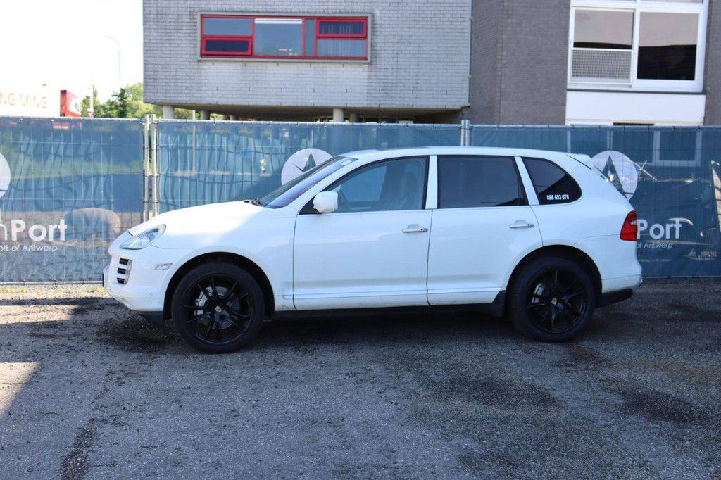 SUV Porsche CAYENNE S Petrol 385 hp 2008