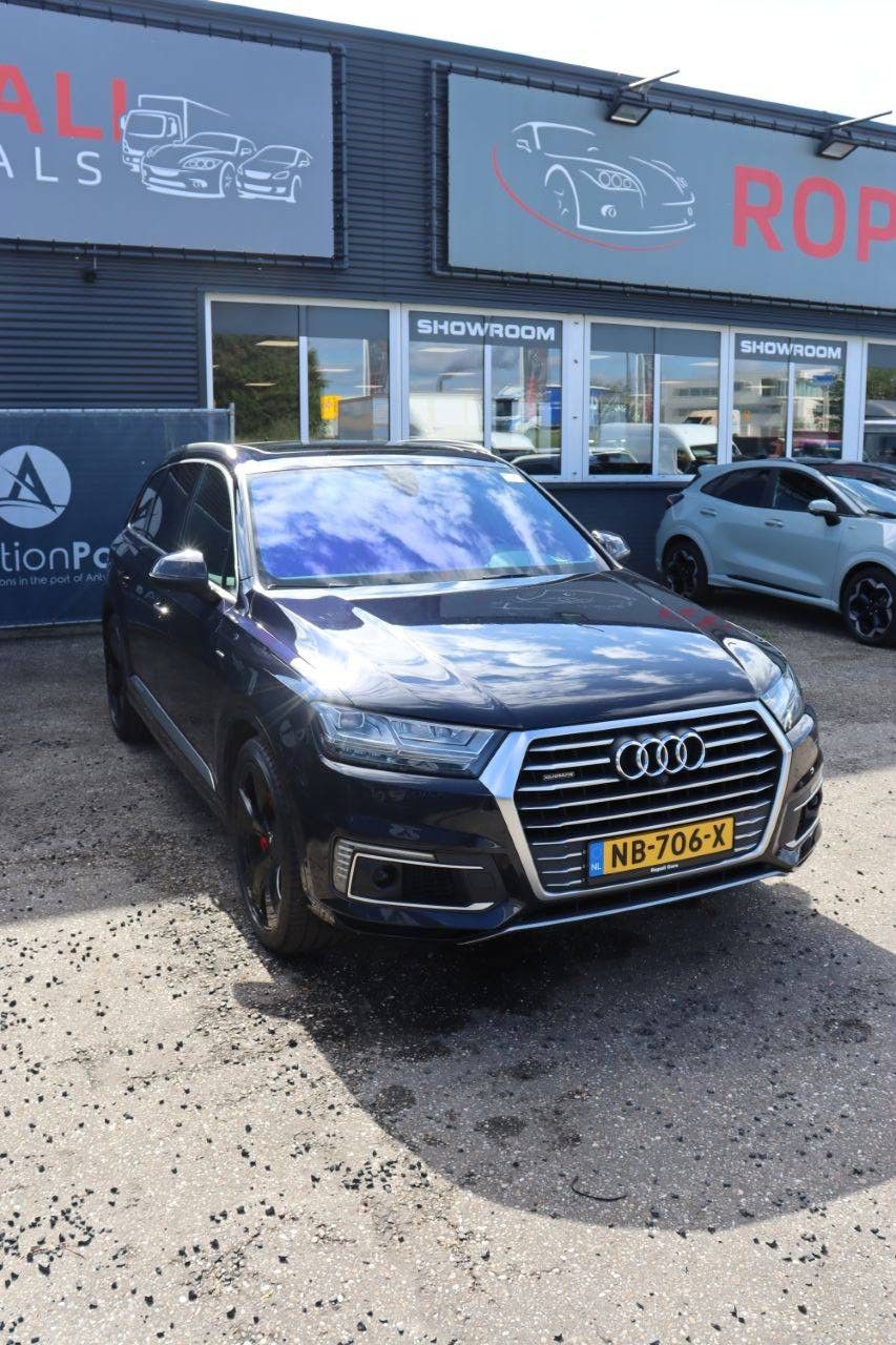 SUV Audi Q7 E-TRON Sport Edition Electric+Diesel 259hp 2016