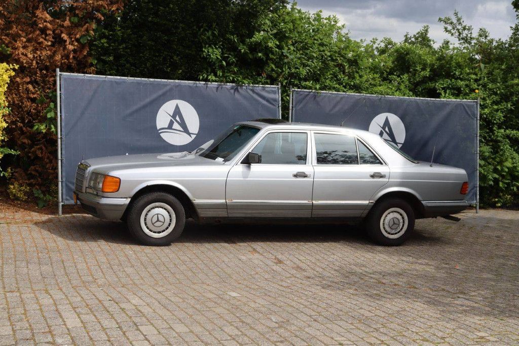 Classic Mercedes-Benz 280 SE Petrol 185hp 1981 (Margin)