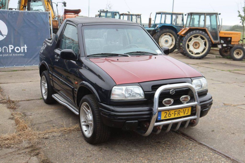 SUV Suzuki Grand Vitara Petrol 128hp 2000