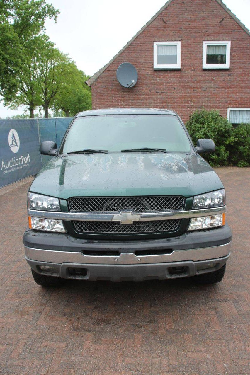 Pick Up Chevrolet Silverado Gasoline 256hp 2003