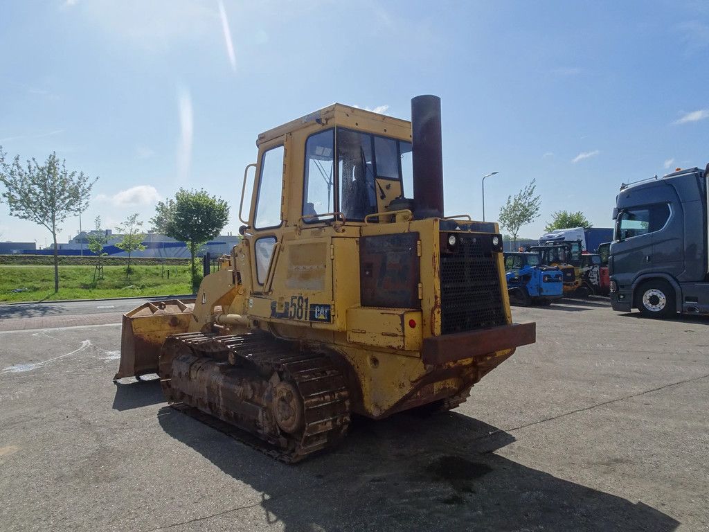 Caterpillar 943