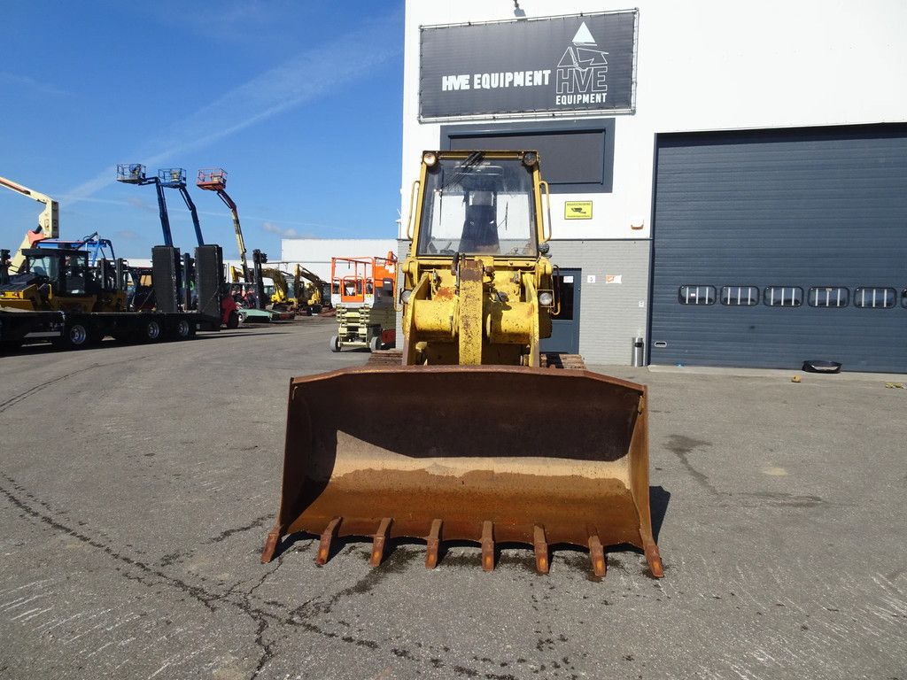 Caterpillar 943