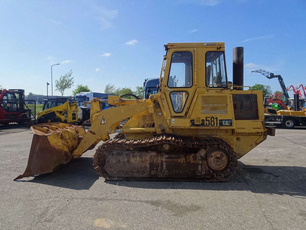 Caterpillar 943