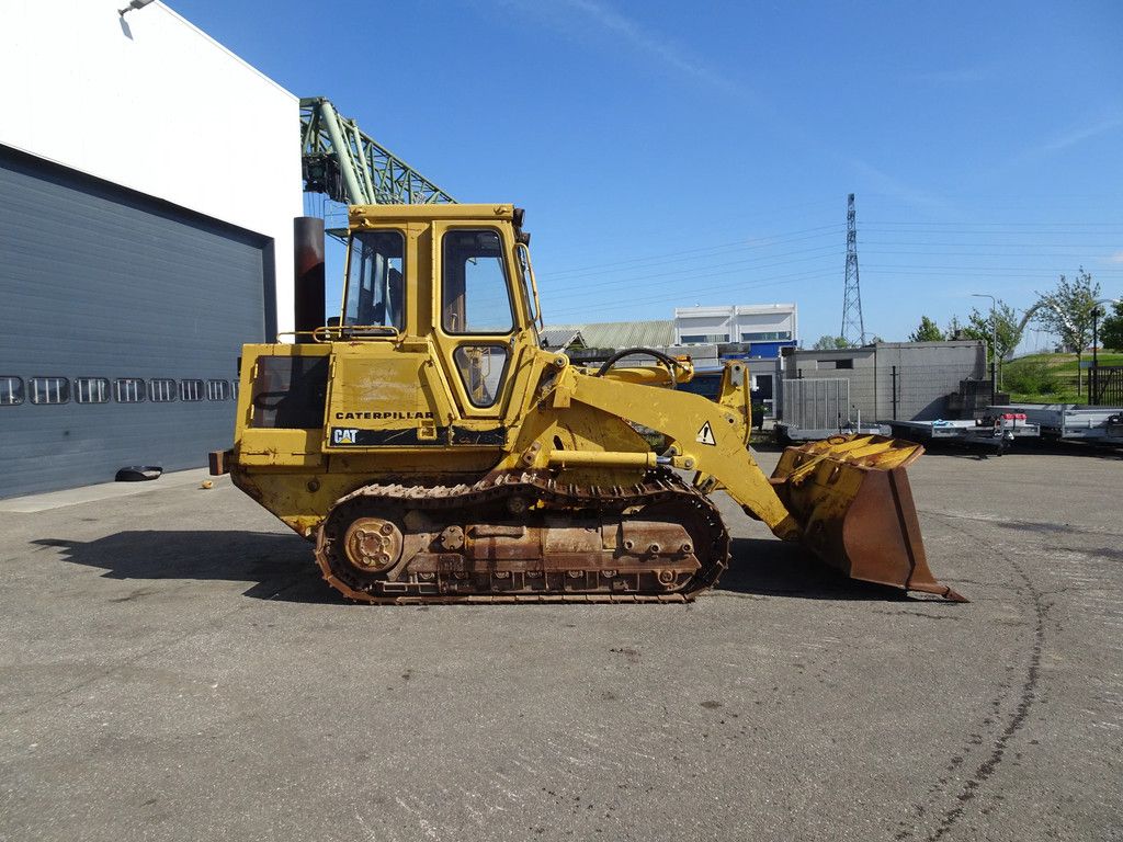 Caterpillar 943