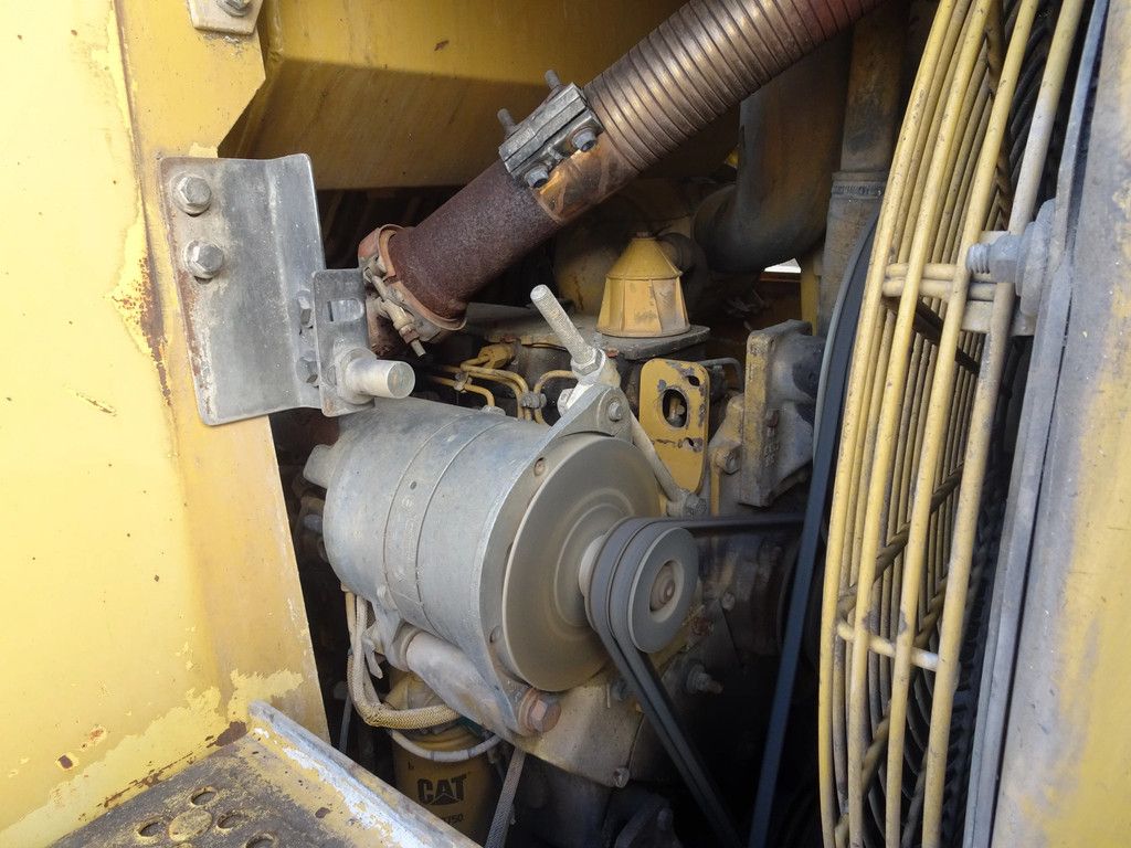 Caterpillar 943