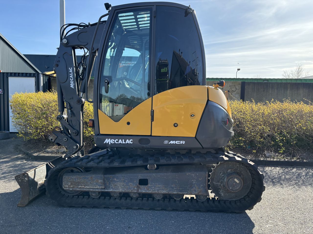 Te koop zeer nette Mecalac 8 10 6 Mtx