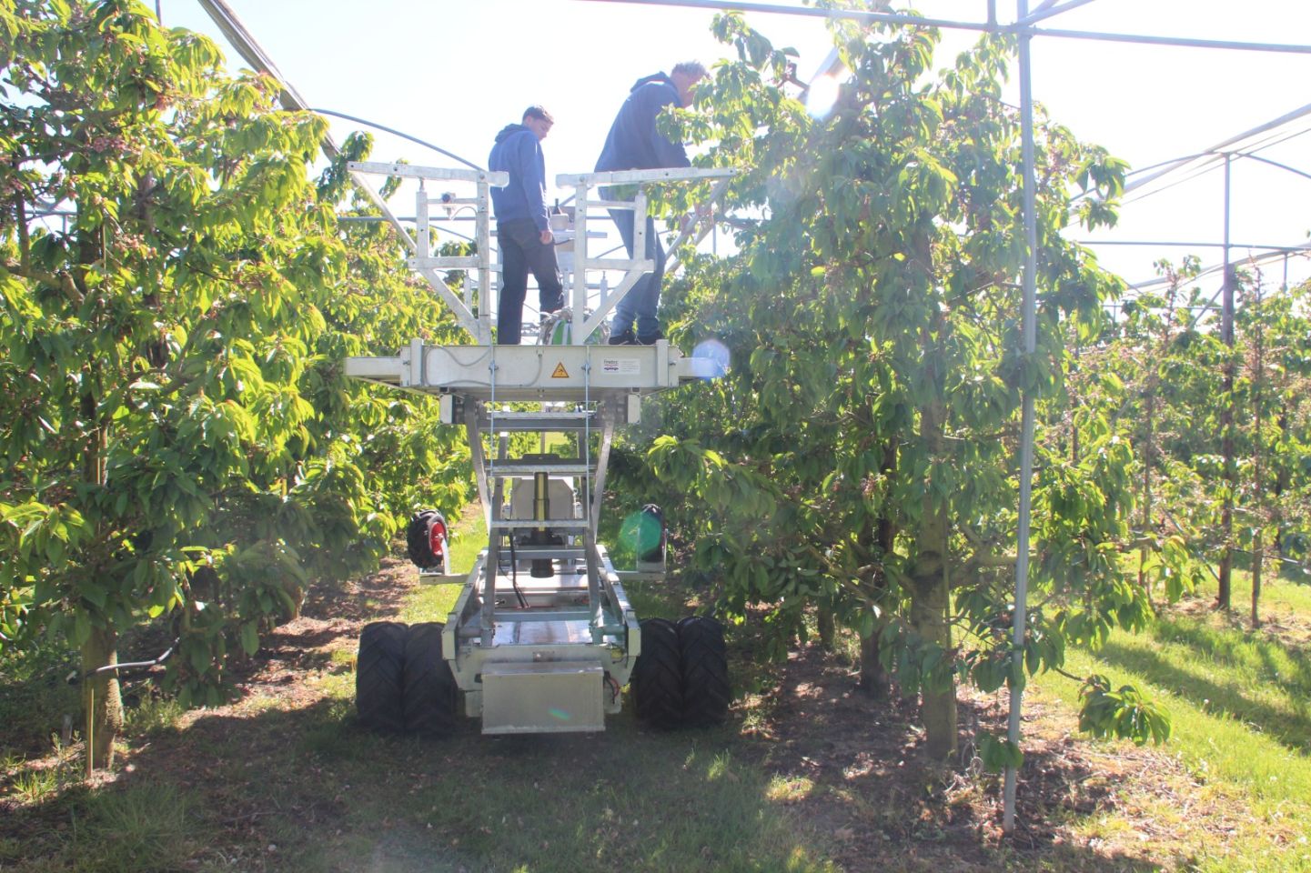 100% elektrische hoogwerker fruitteelt hoogwerker frutec