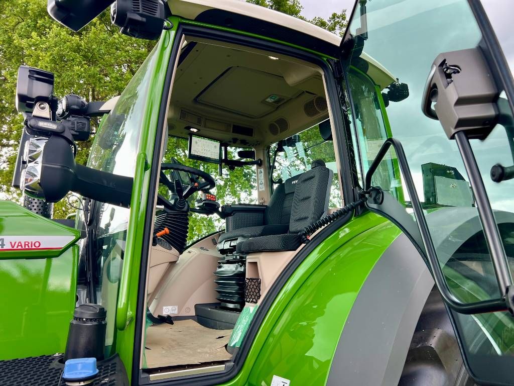 Fendt 724 Vario Gen6 Profi Plus S2