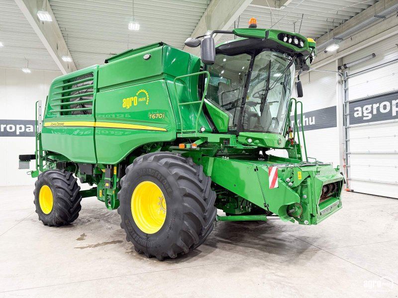 John Deere T670i 6 walkers, 9.15m 630X Vario header, trailer, side knives,