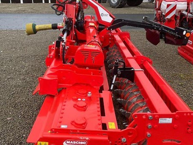Maschio Aquila Super 6000 mit Zahnpackerwalze Vorführmaschine