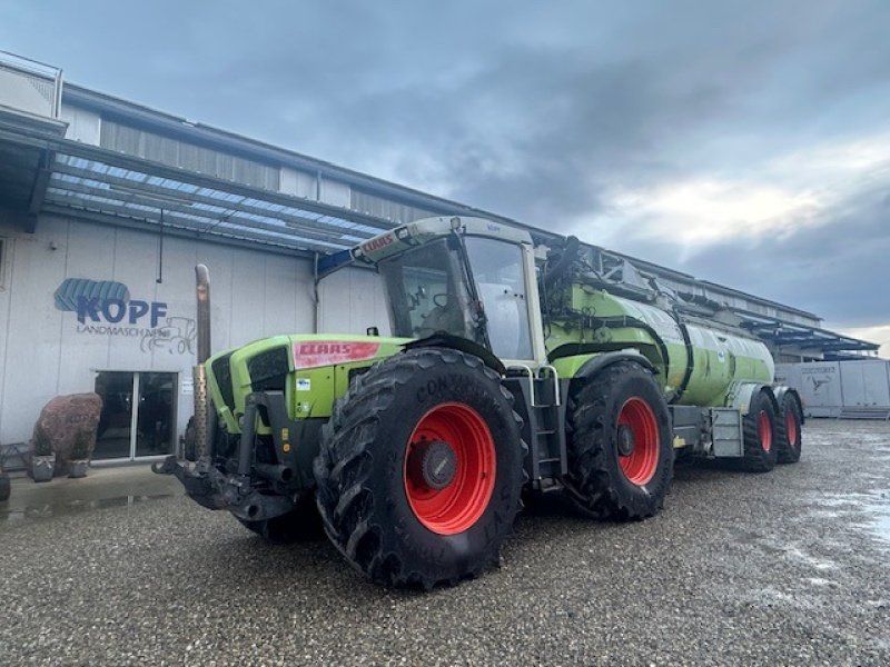 Claas Xerion 3300 Trac VC K80 auf Hinerachse Leistungshydr.