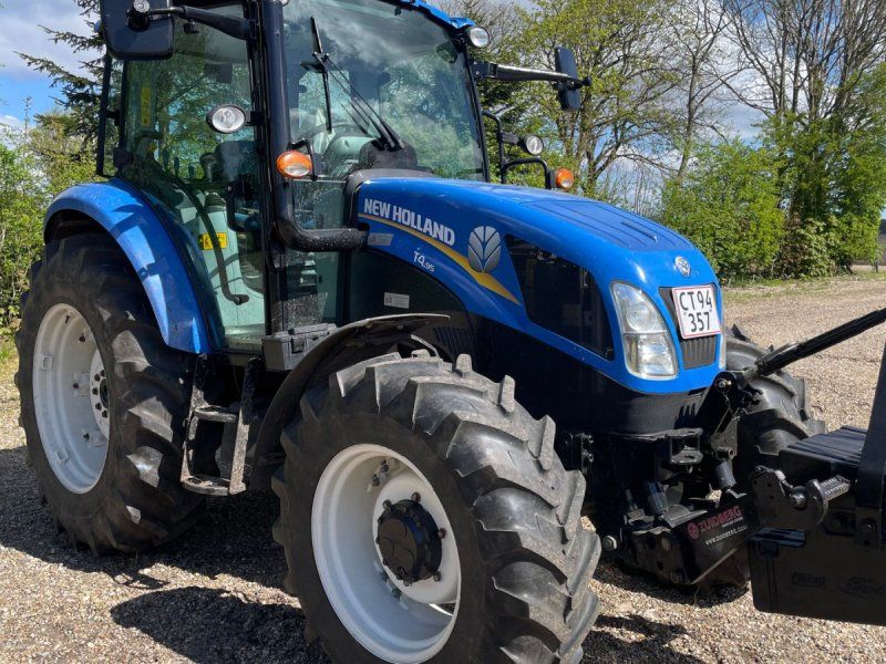 New Holland T 4.95
