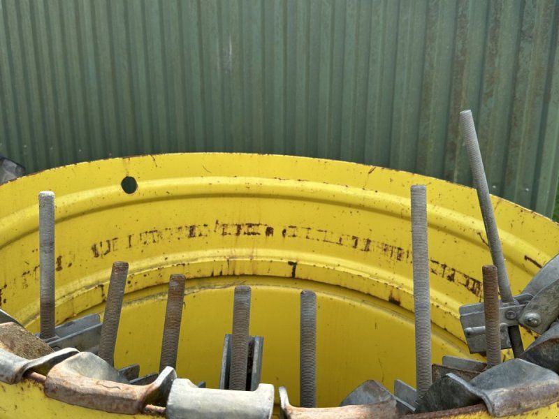 Michelin 650/65R38