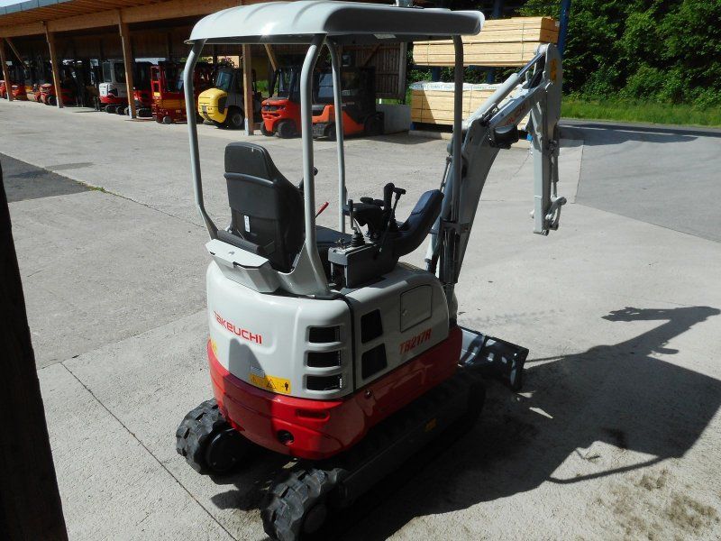Takeuchi TB 217R ( NEUMASCHINEN ) 1.680kg