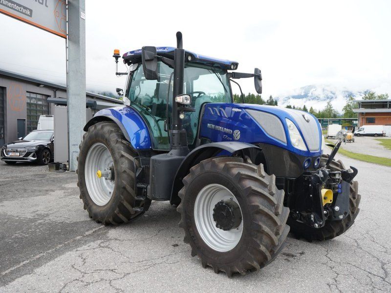 New Holland T7.245 Auto Command SideWinder II (Stage V)