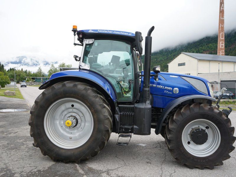 New Holland T7.245 Auto Command SideWinder II (Stage V)