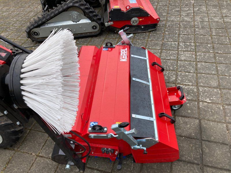 Köppl Einwalzenkehrmaschine SK100 Kehrmaschine