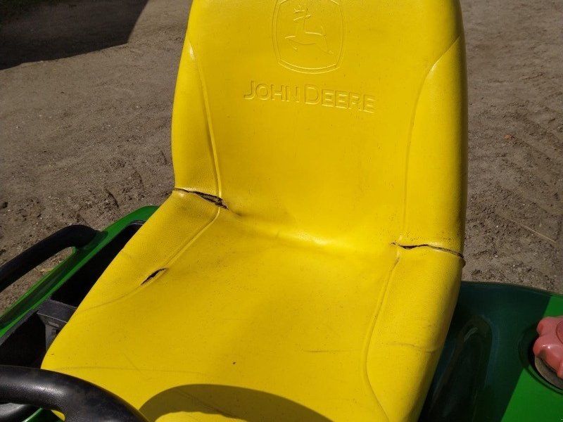 John Deere X740