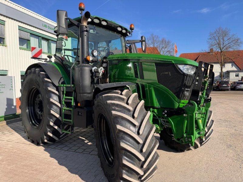 John Deere 6R 250