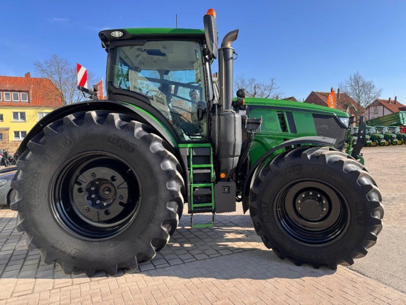 John Deere 6R 250