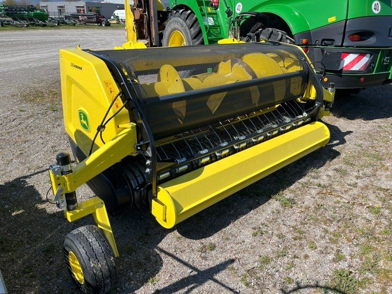 John Deere 30R