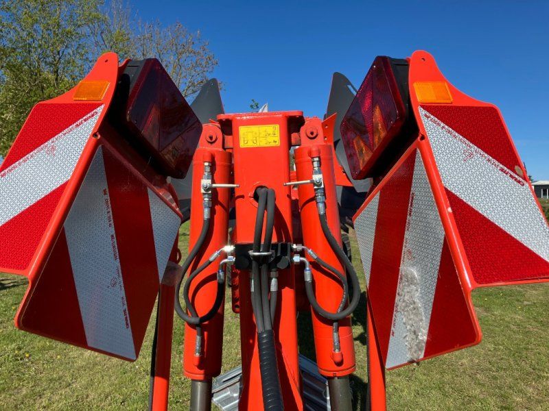 Kuhn Challenger 9EH (5+4)