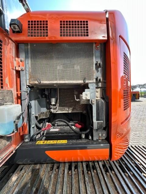 Hitachi Zaxis 225 US LC-6