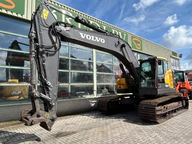 Volvo ECR 355EL
