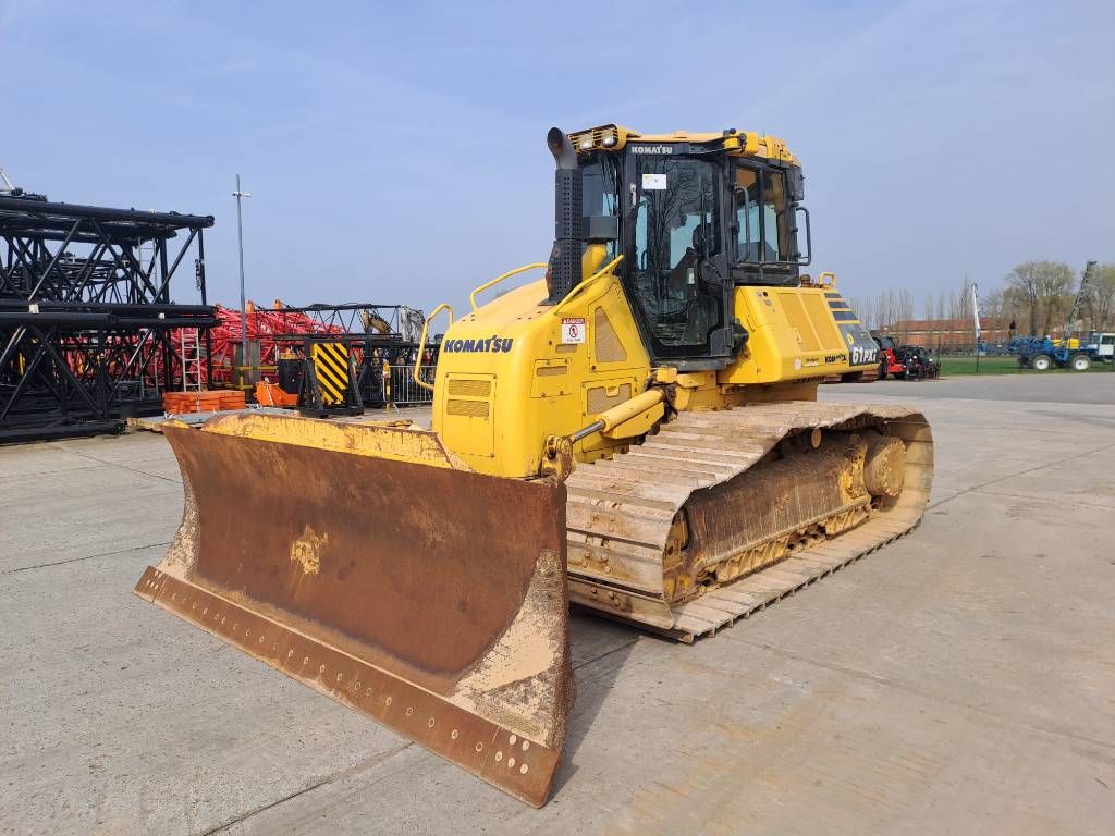 Komatsu D61PXi-24