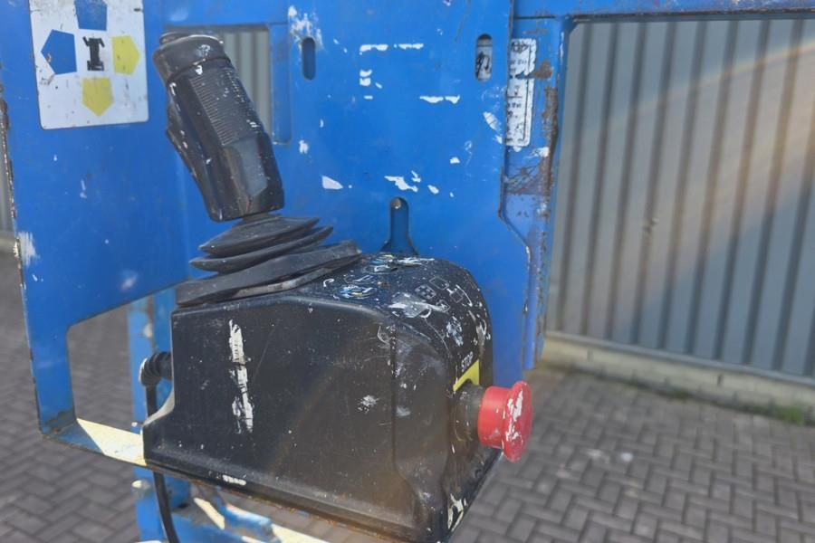 Genie GS1930 Electric, Working Height 7.8 m, 227kg Capac