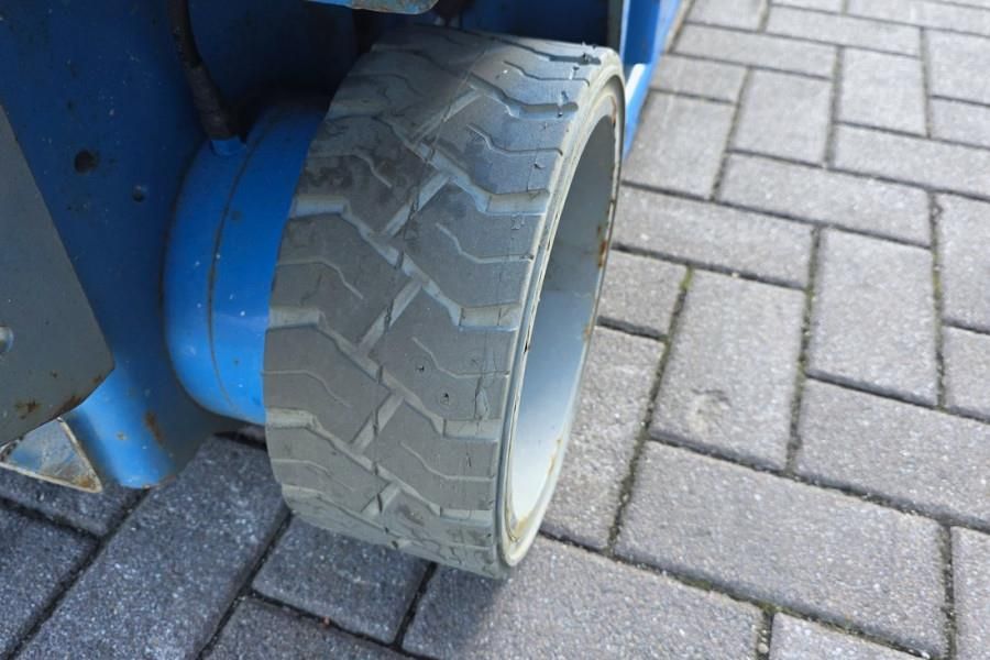 Genie GS1930 Electric, Working Height 7.8 m, 227kg Capac
