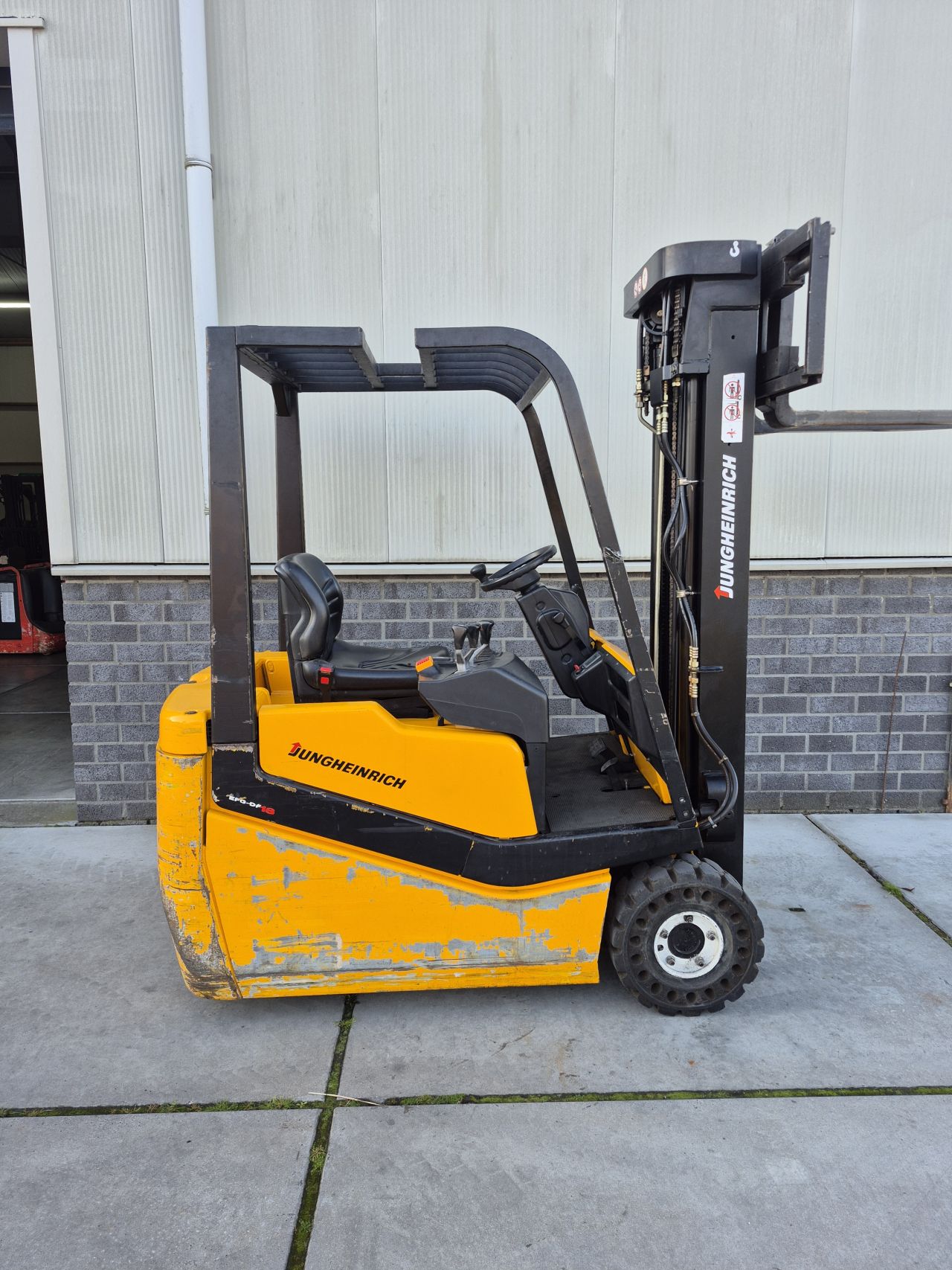 Jungheinrich EFG DF 15 triplex sideshift 4.940 mm