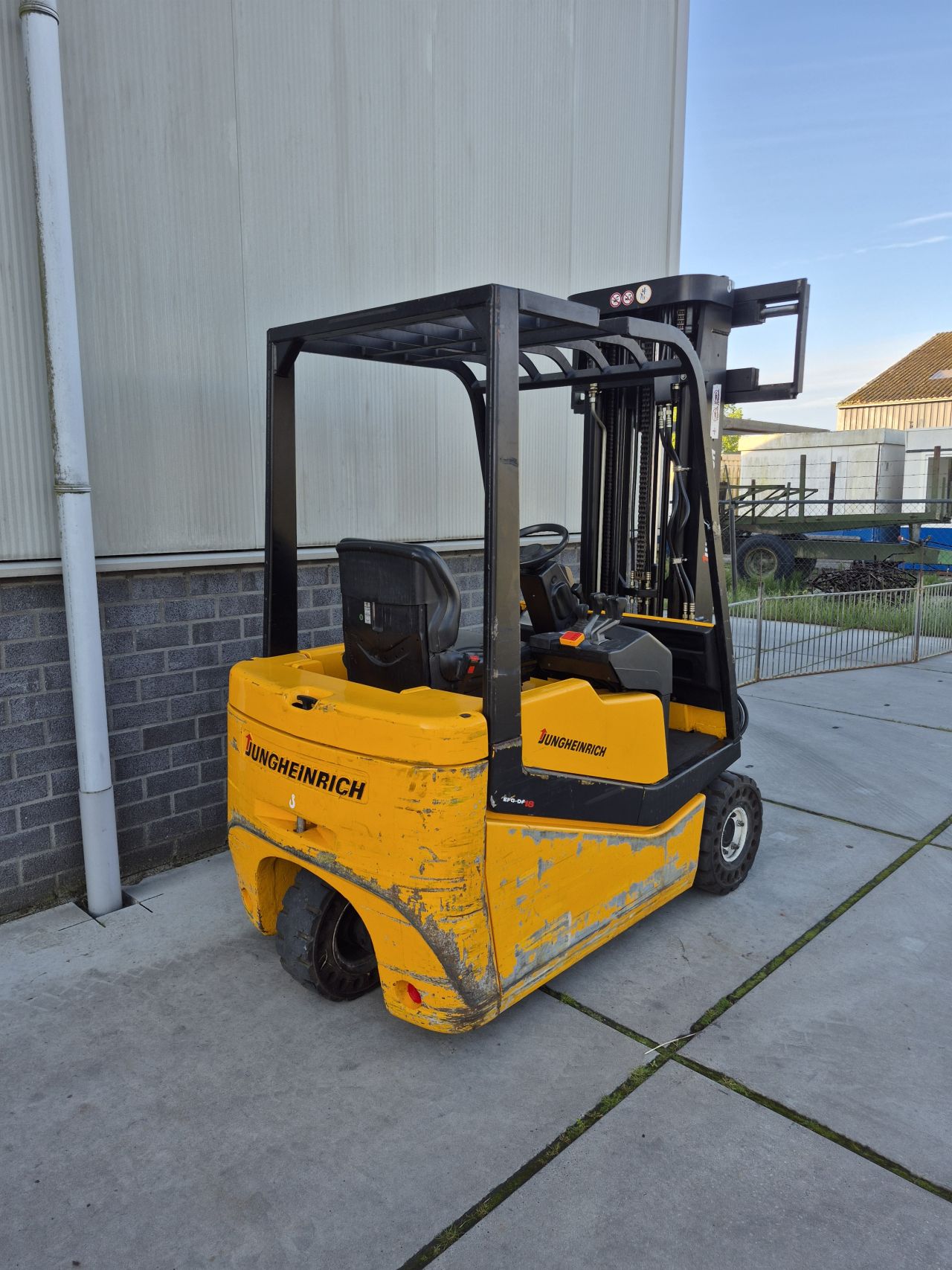 Jungheinrich EFG DF 15 triplex sideshift 4.940 mm