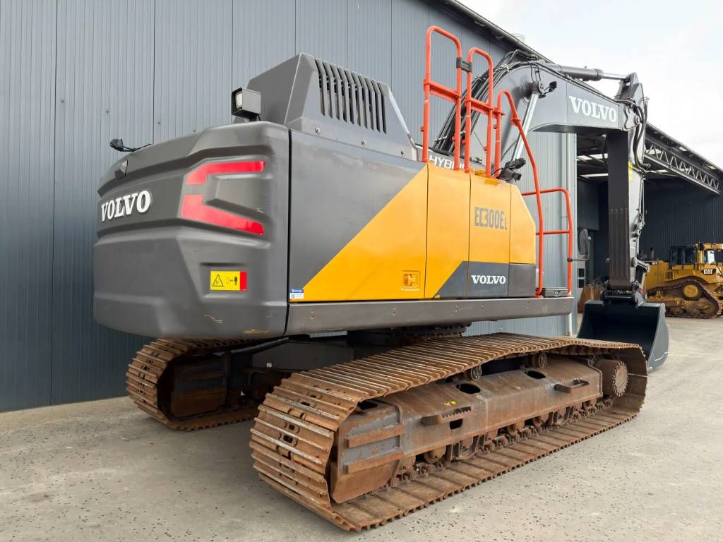 Volvo EC300E L | Only 2000 Hours!