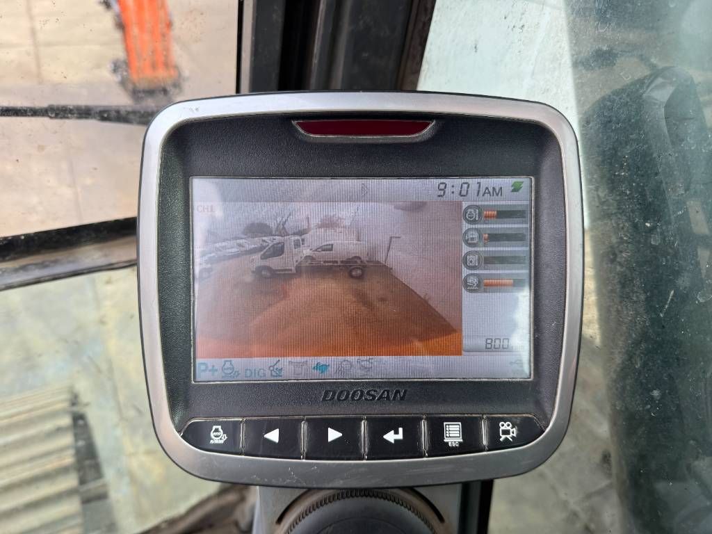 Doosan DX300LC-5 - Hammer Lines / Rear + Side Camera
