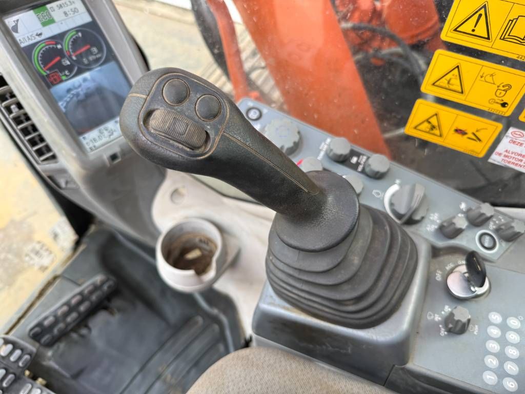 Hitachi ZX225LC-5B - New Bucket / Automatic Greasing / CAM