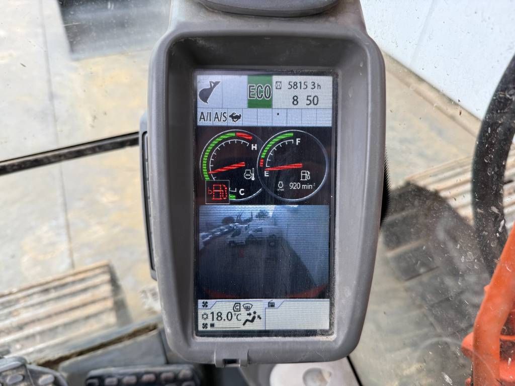 Hitachi ZX225LC-5B - New Bucket / Automatic Greasing / CAM