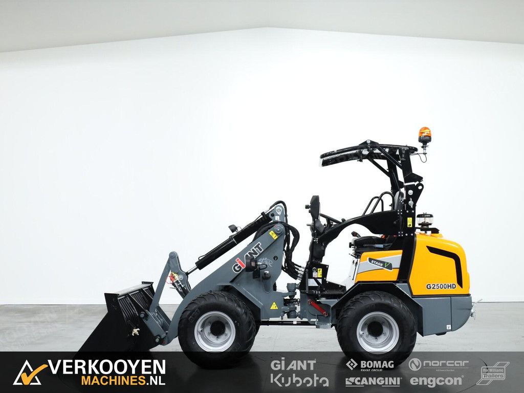 2025 Giant G2500 HD VV1514