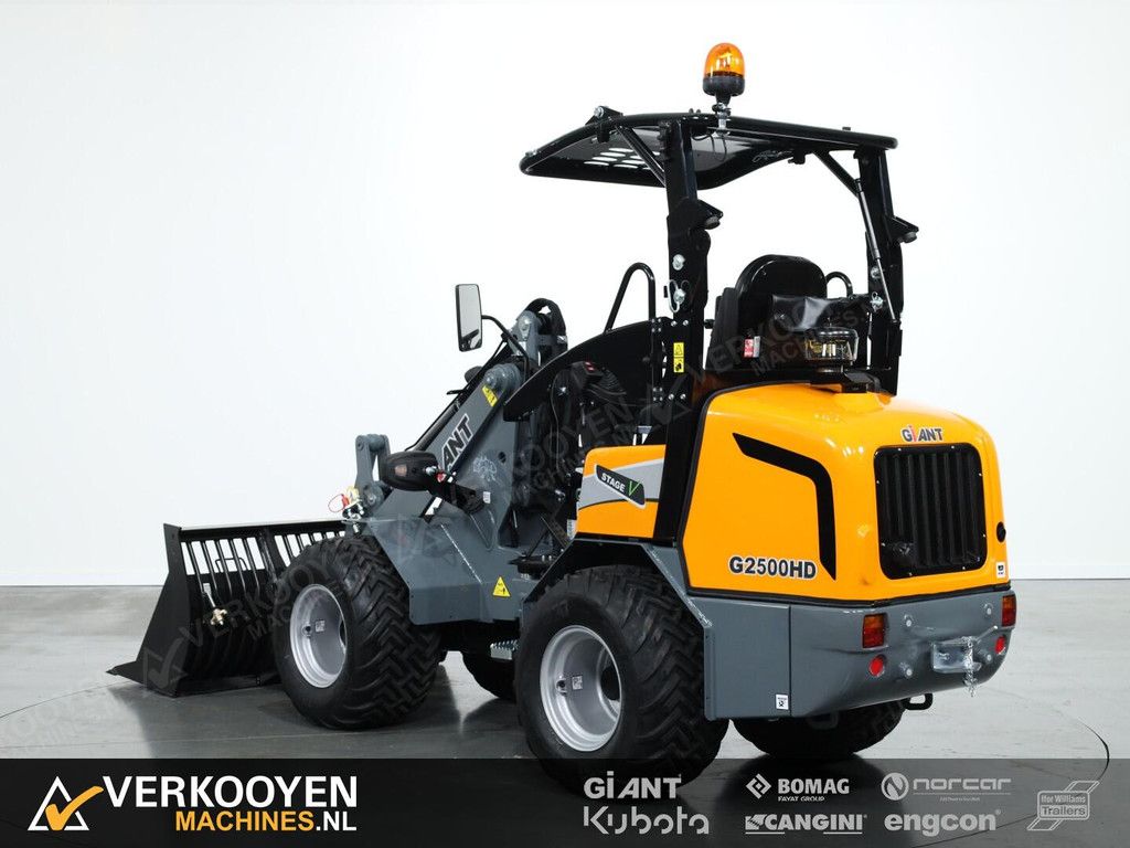2025 Giant G2500 HD VV1514